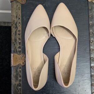 Naturalizer Cream Women's Flats